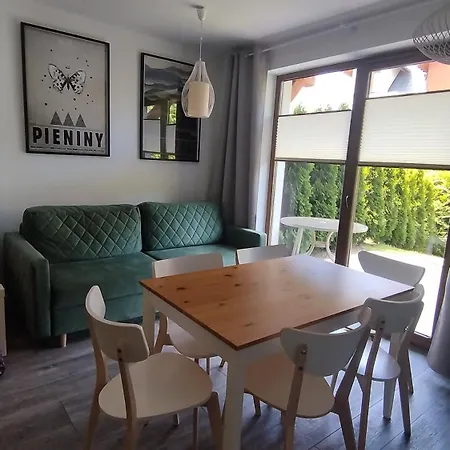 Aparthola Apartment *
